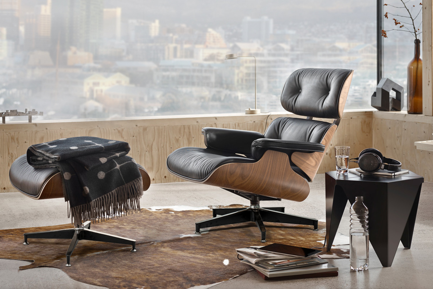 Snowden Leather Lounge Chair - Black