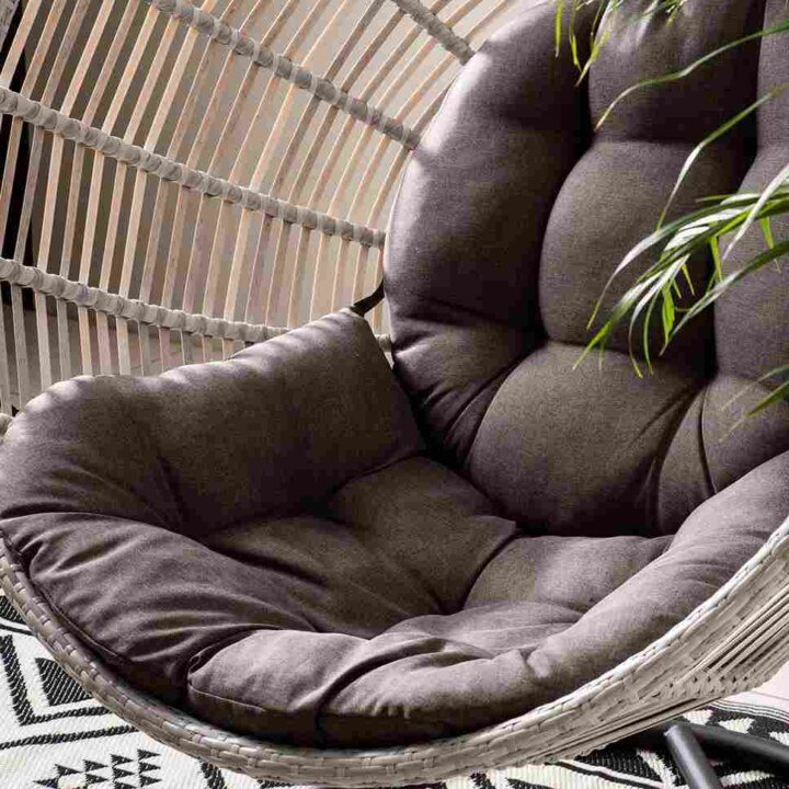 Luna Pod Hanging Swing Chair
